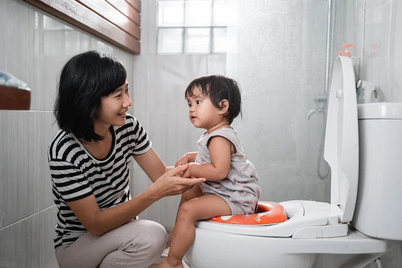 cara melatih toilet training pada anak usia 2-4 tahun